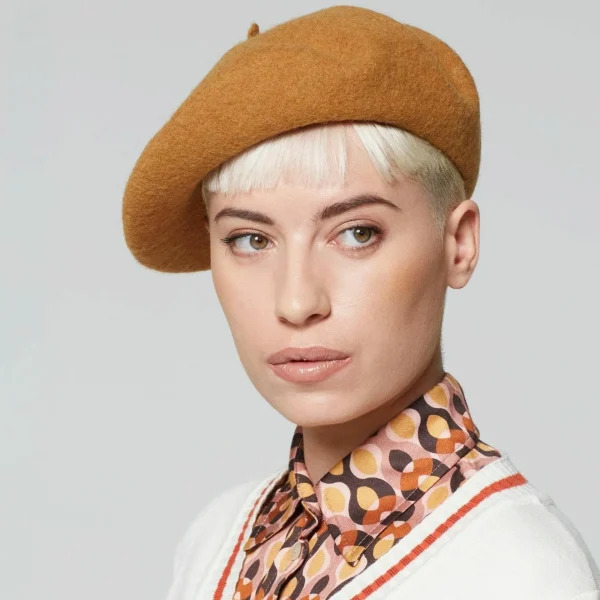chapeau_joan_2.webp A.S.98 Chapeau Joan^ Hats